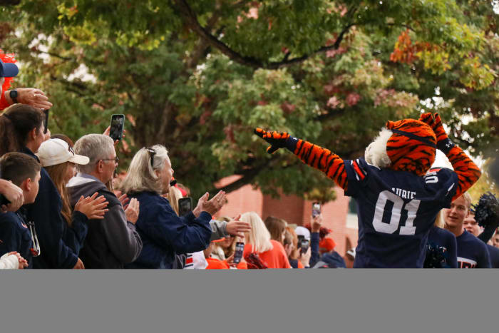 Aubie strikes a pose for the Auburn fans during Tiger Walk.